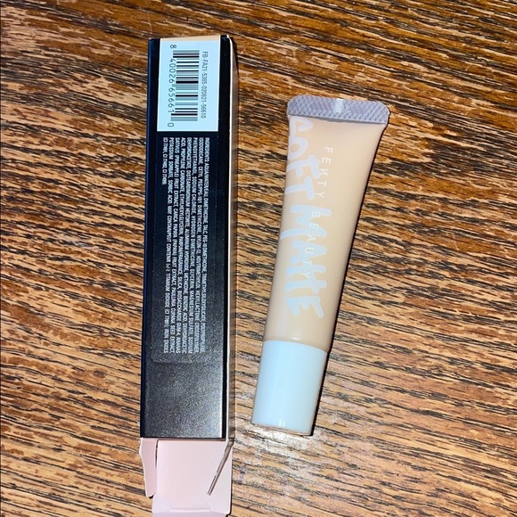 Fenty Beauty Pro Filt'r Soft Matte Foundation - Tan - Picture 3 of 4